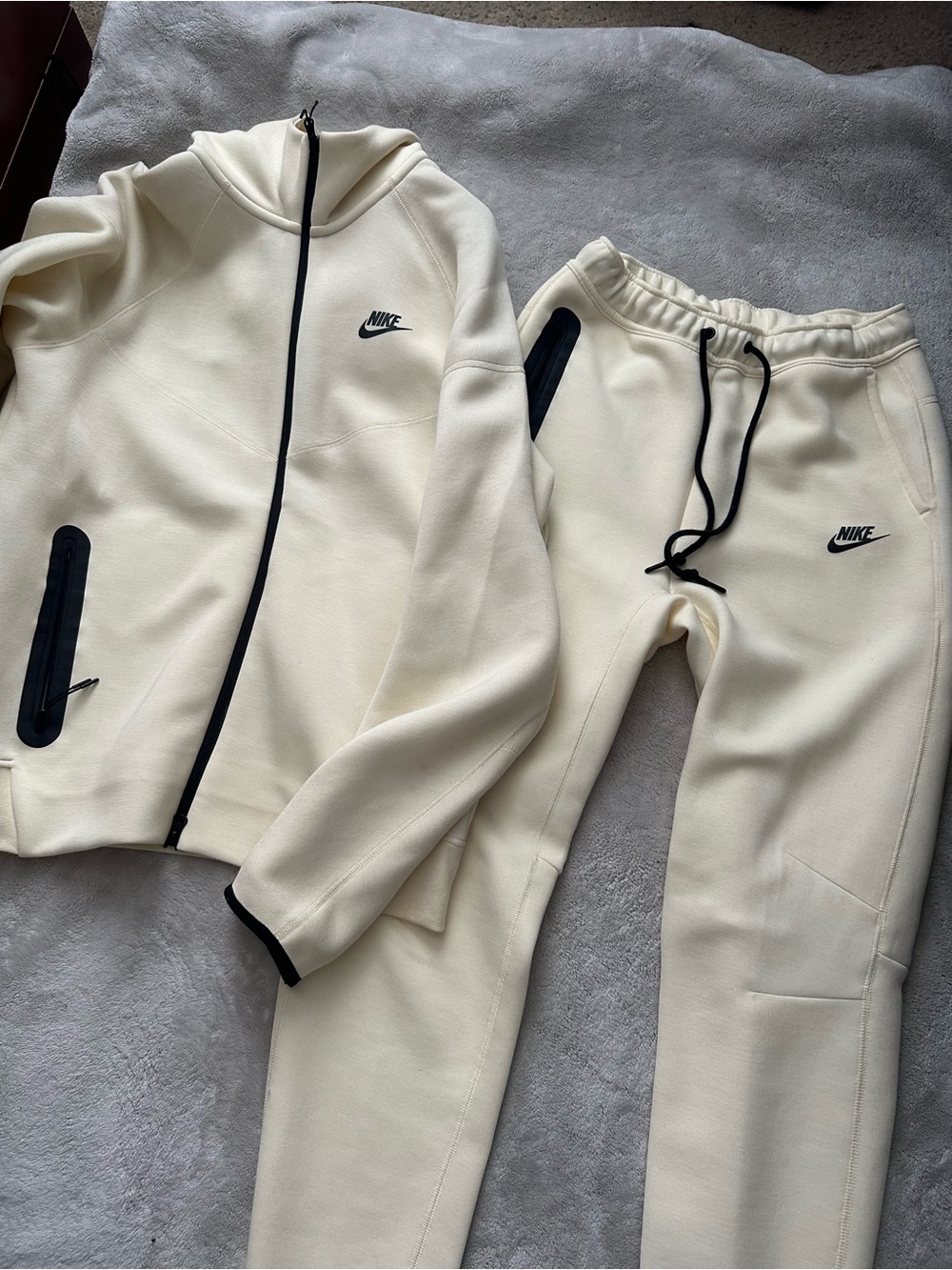 Nike Men’s Cream Zip Hoodie & Joggers Set with Black Trim